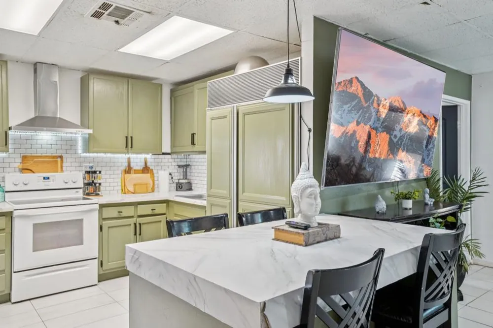 2154 Riviera Court Thermal, CA 92274