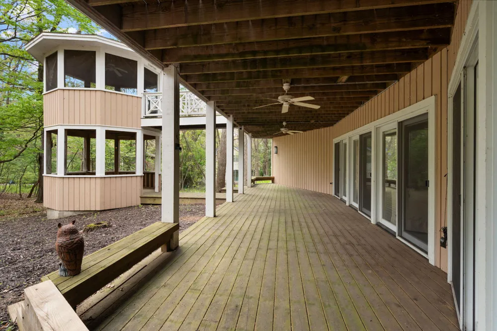 30 Briarwood Trail New Buffalo, MI 49117