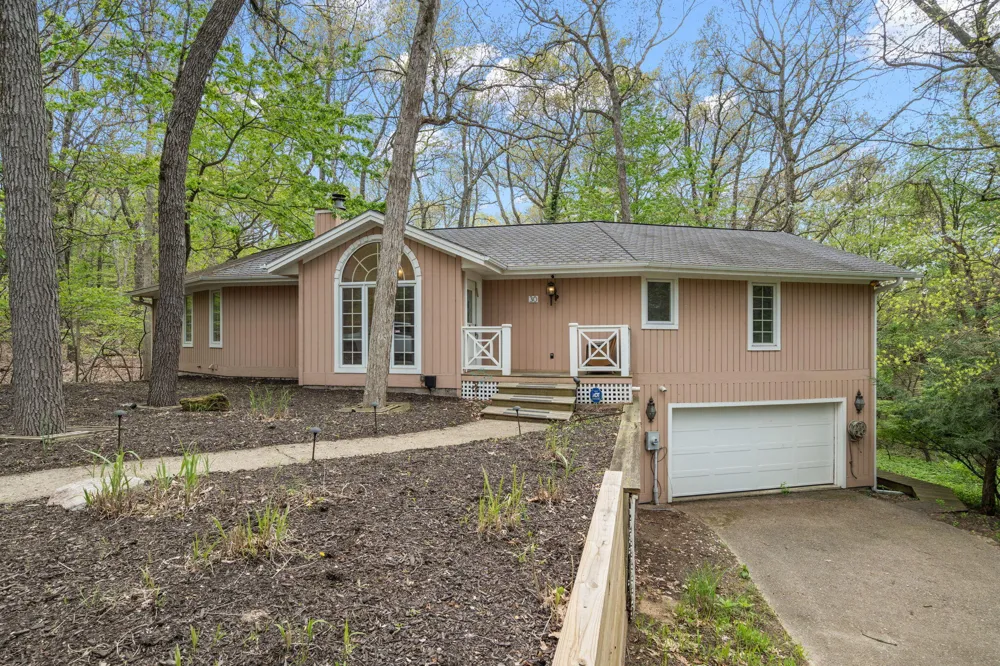 30 Briarwood Trail New Buffalo, MI 49117