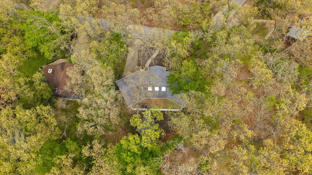 30 Briarwood Trail New Buffalo, MI 49117