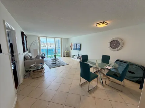 3800 S Ocean Dr #1208