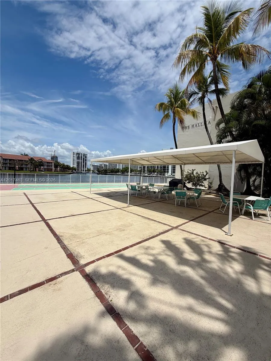 3800 S Ocean Dr #1208 Hollywood, FL 33019
