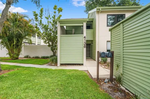 4138 PINELAKE LANE #201