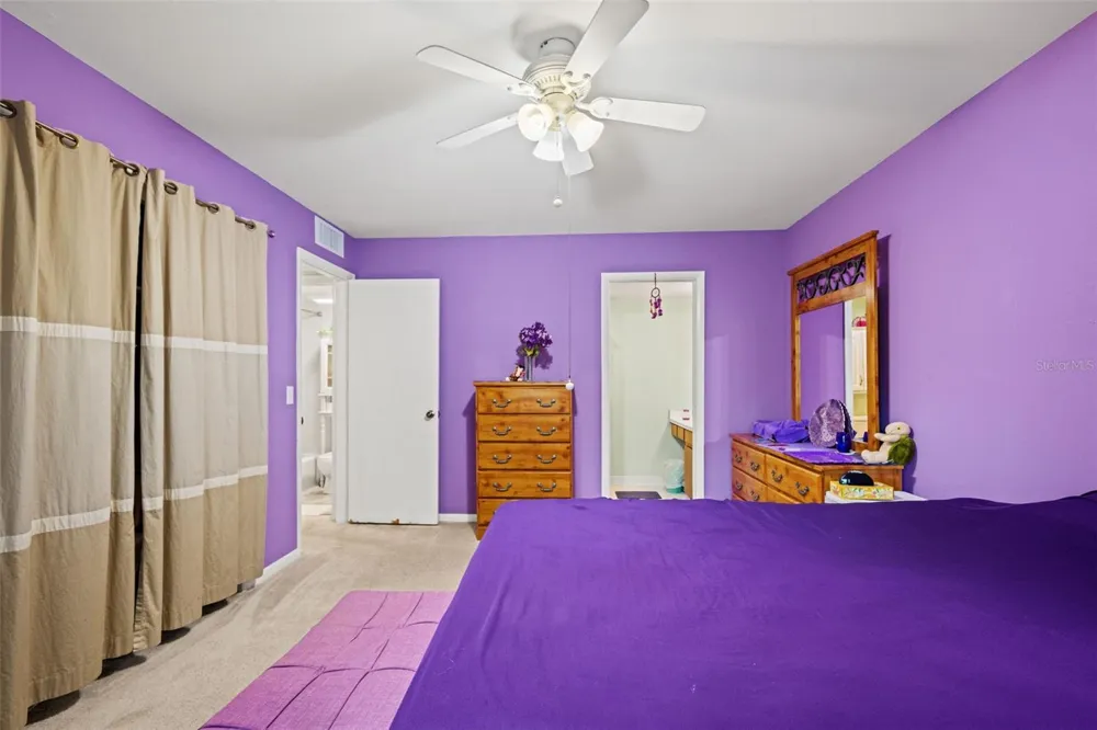 4138 PINELAKE LANE #201 Tampa, FL 33618
