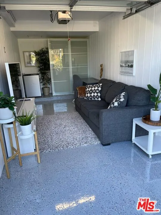 472 Rosecrans Avenue Manhattan Beach, CA 90266