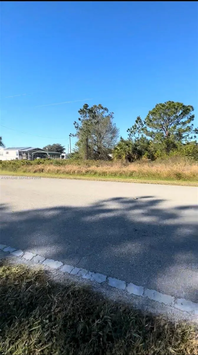 360 Quebrada St Clewiston, FL 33440
