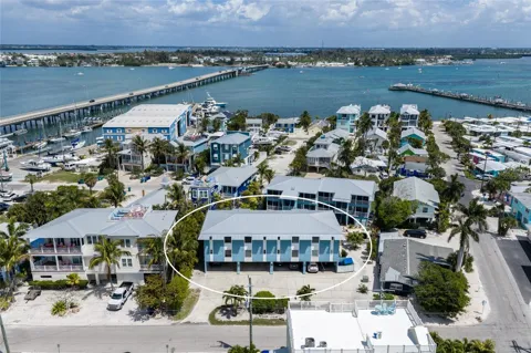 205 HIGHLAND AVENUE #2