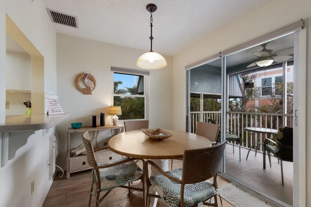 205 HIGHLAND AVENUE #2 Bradenton Beach, FL 34217