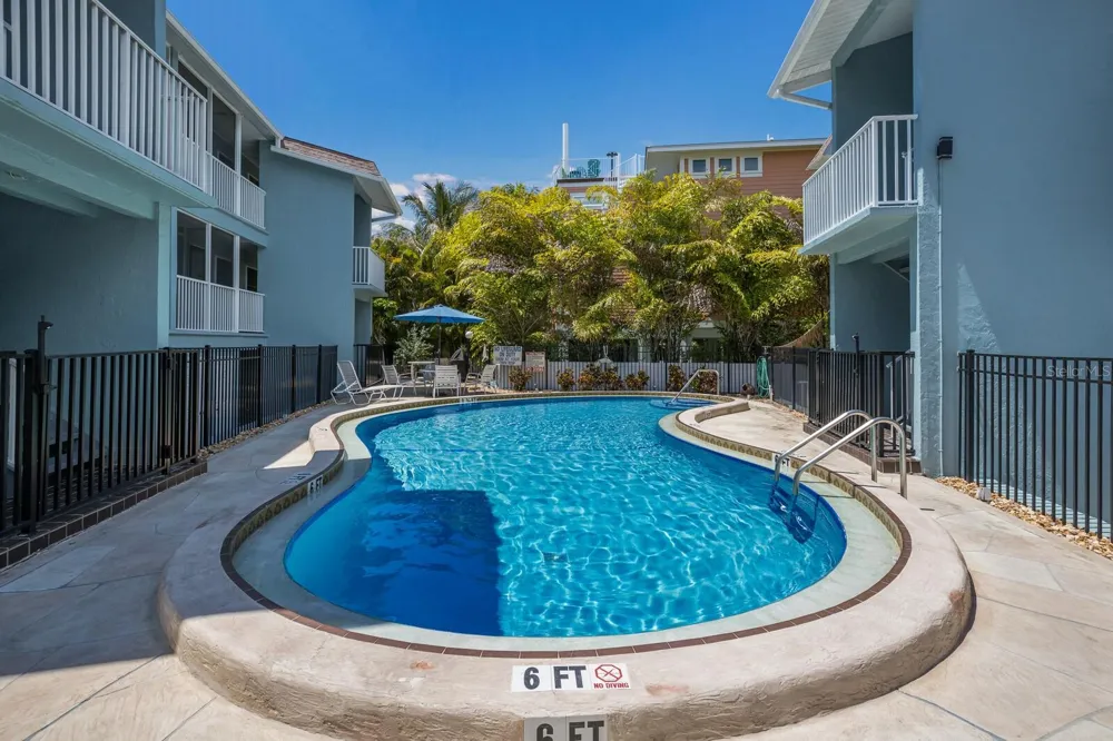205 HIGHLAND AVENUE #2 Bradenton Beach, FL 34217