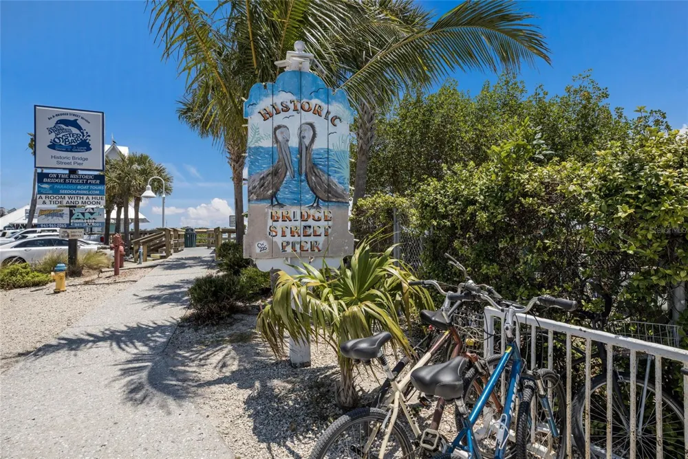 205 HIGHLAND AVENUE #2 Bradenton Beach, FL 34217