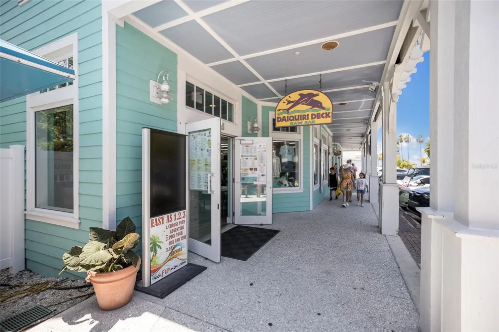 205 HIGHLAND AVENUE #2 Bradenton Beach, FL 34217