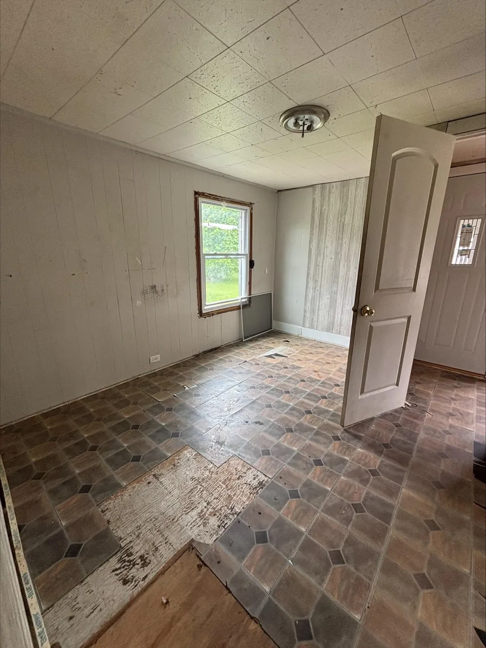 245 Monroe Street Brooklyn, MI 49230