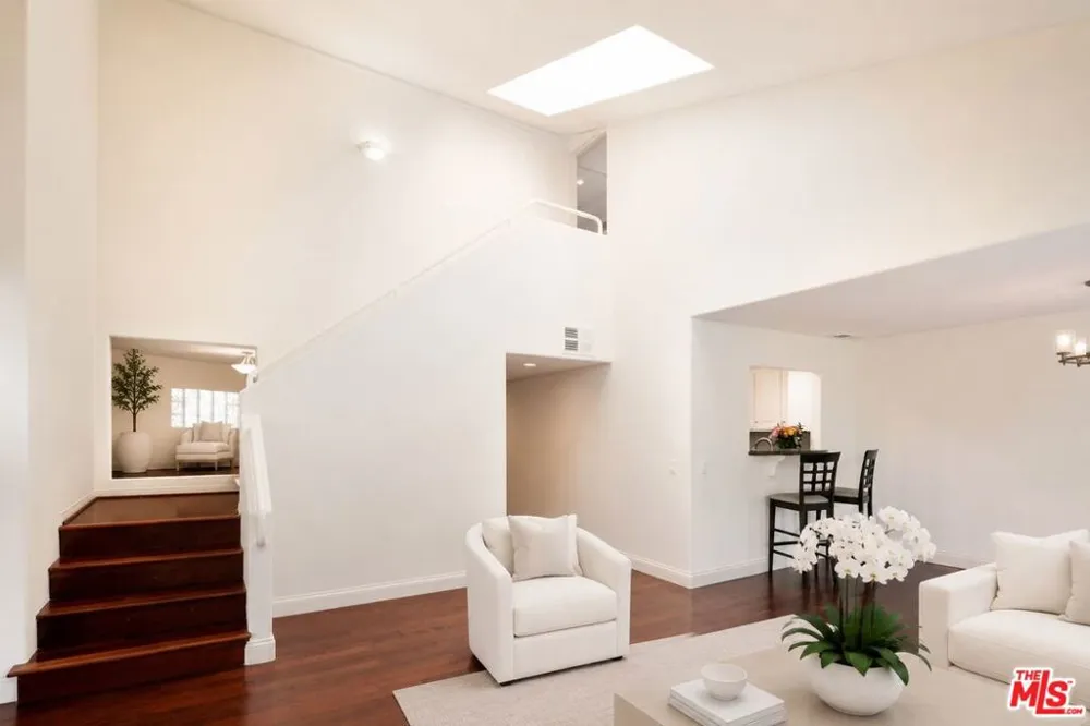 16040 W Sunset Boulevard #308 Pacific Palisades, CA 90272