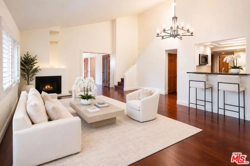 16040 W Sunset Boulevard #308 Pacific Palisades, CA 90272