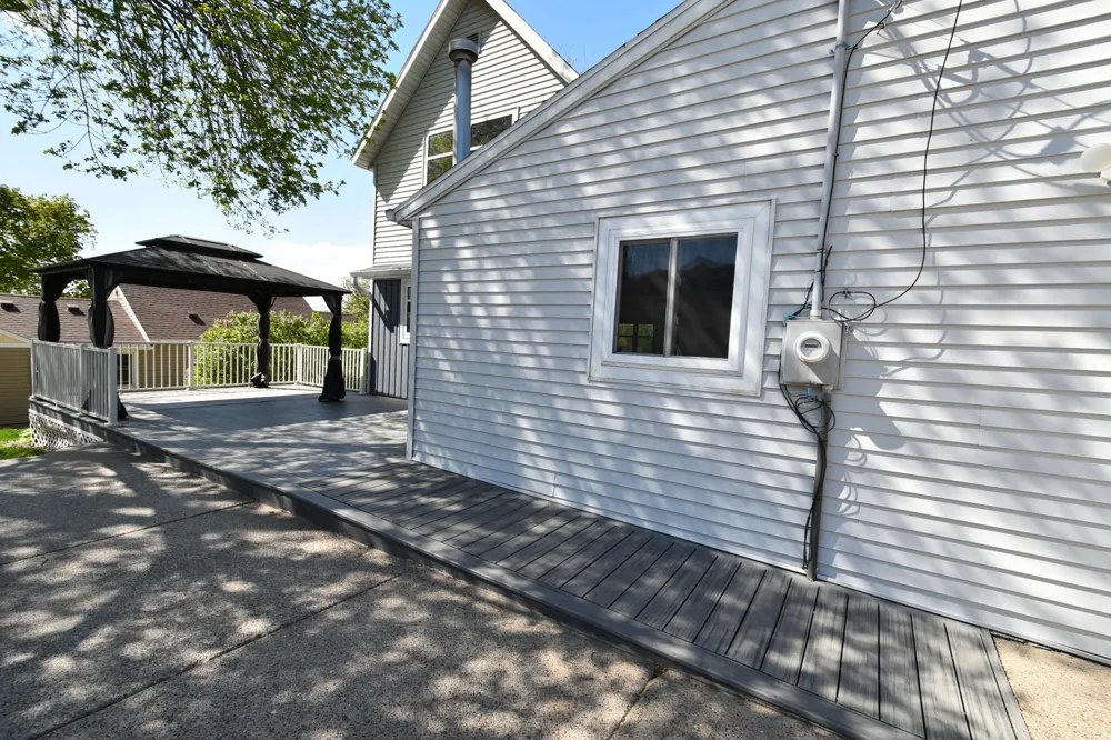 131 E 7th Street Zumbrota, MN 55992