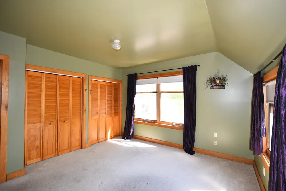 131 E 7th Street Zumbrota, MN 55992