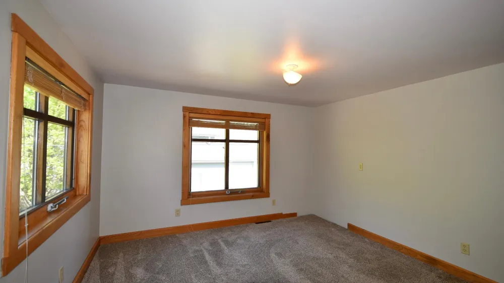 131 E 7th Street Zumbrota, MN 55992