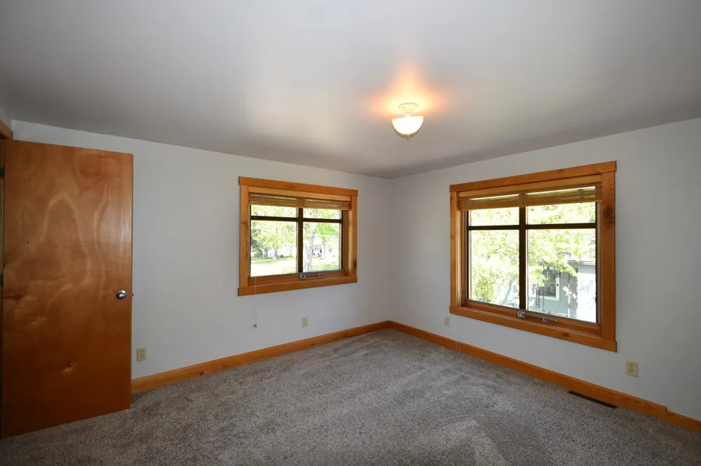 131 E 7th Street Zumbrota, MN 55992