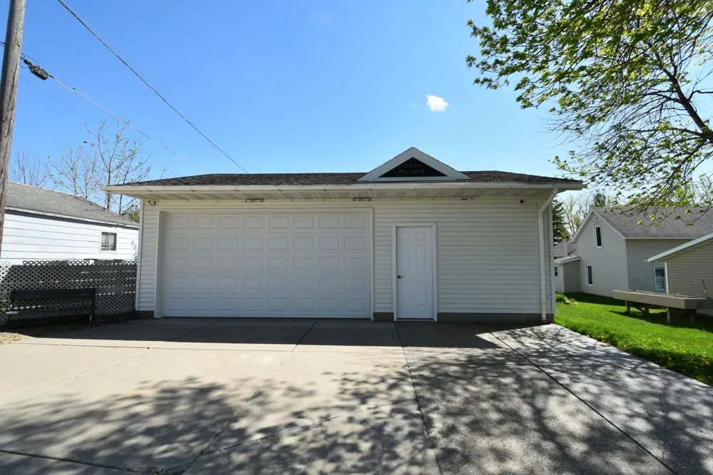 131 E 7th Street Zumbrota, MN 55992
