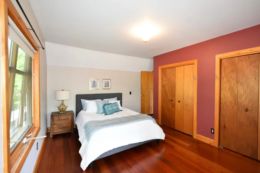 131 E 7th Street Zumbrota, MN 55992