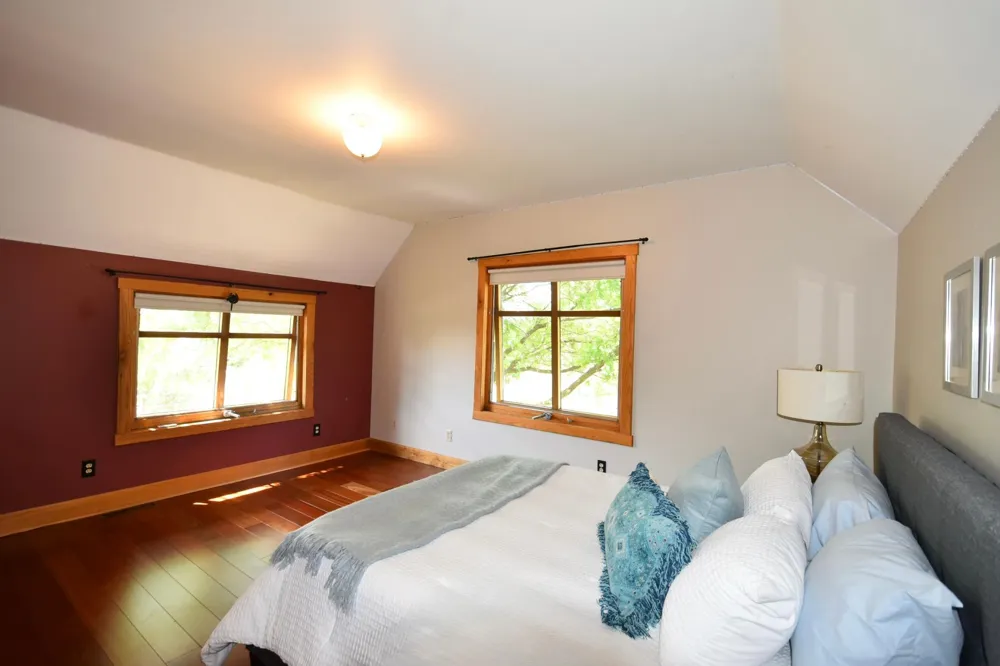 131 E 7th Street Zumbrota, MN 55992
