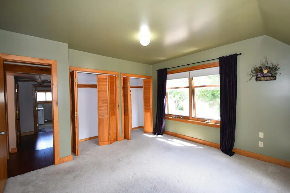 131 E 7th Street Zumbrota, MN 55992