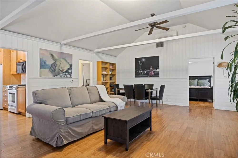 3427 encinal Street La Crescenta, CA 91214