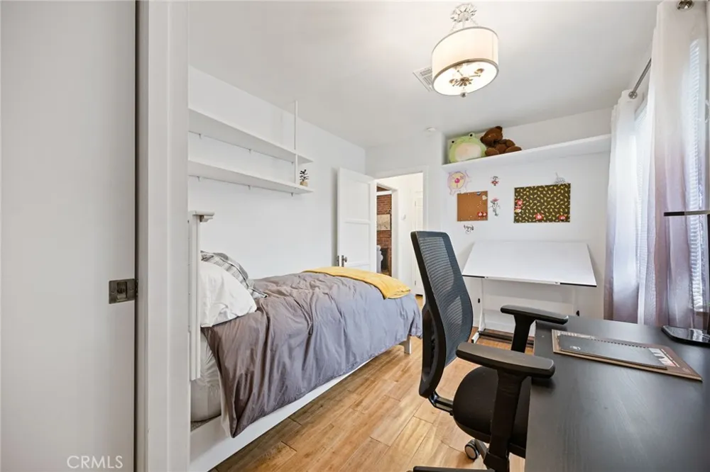 3427 encinal Street La Crescenta, CA 91214