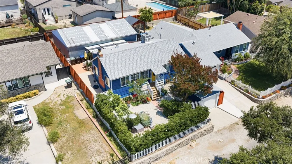 3427 encinal Street La Crescenta, CA 91214