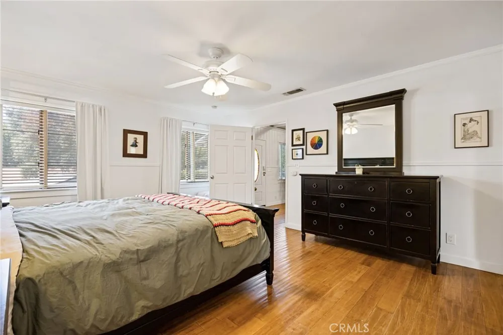 3427 encinal Street La Crescenta, CA 91214