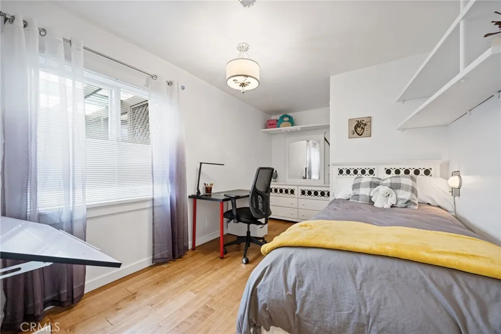 3427 encinal Street La Crescenta, CA 91214