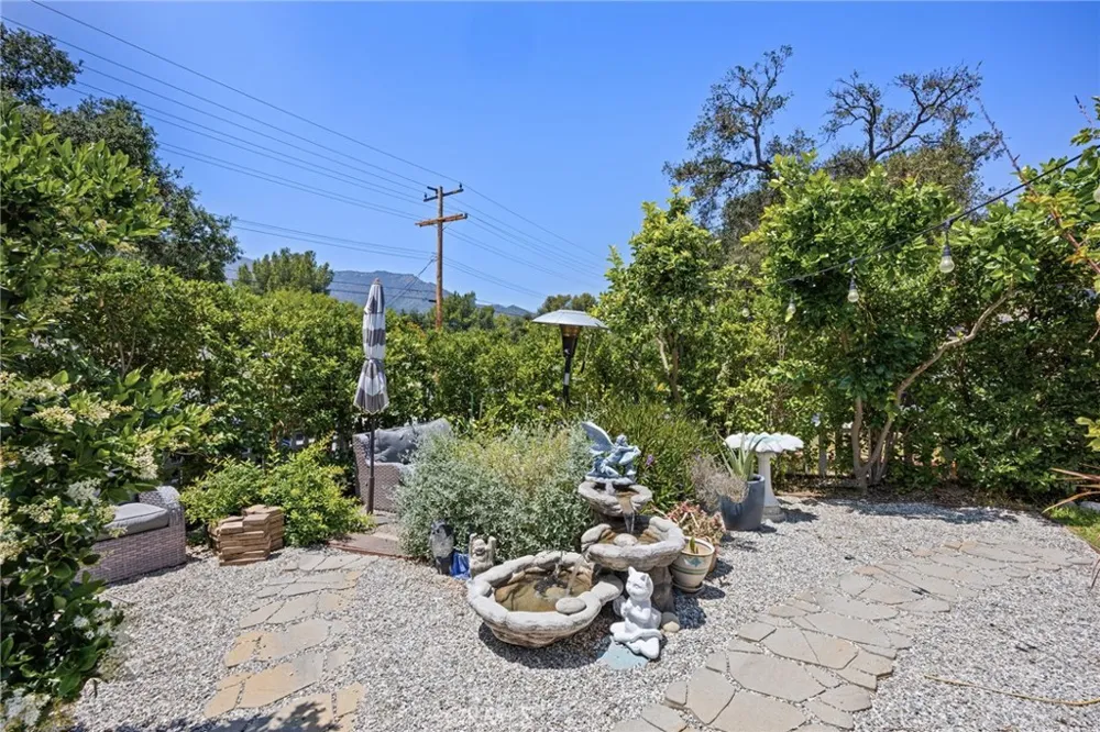 3427 encinal Street La Crescenta, CA 91214