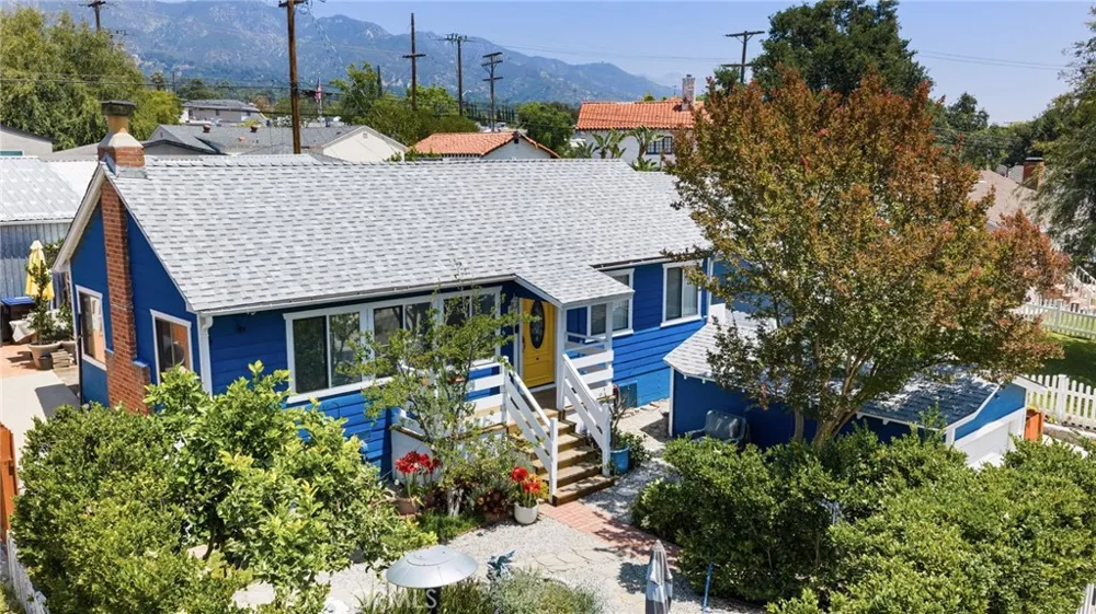 3427 encinal Street La Crescenta, CA 91214