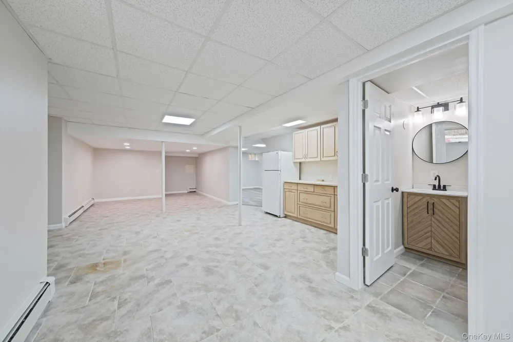 6 Robert Court Center Moriches, NY 11934
