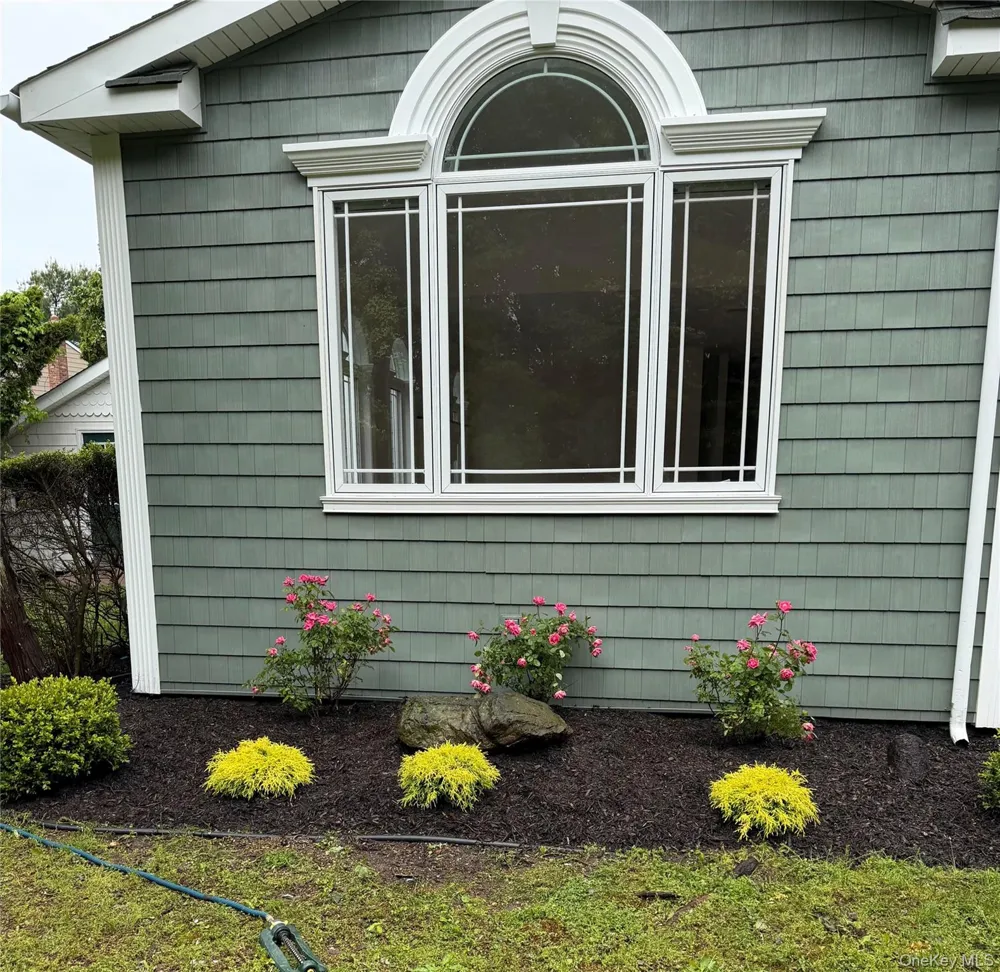 6 Robert Court Center Moriches, NY 11934