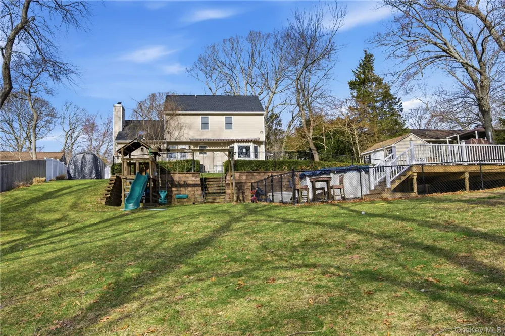38 Elizabeth Drive Wading River, NY 11792