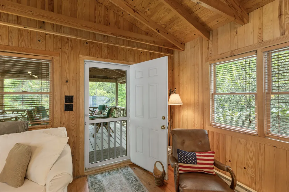 477 Lance Road Cashiers, NC 28717