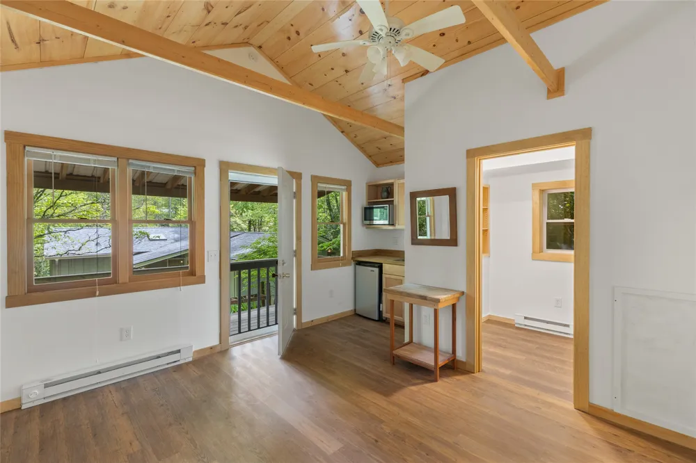 477 Lance Road Cashiers, NC 28717