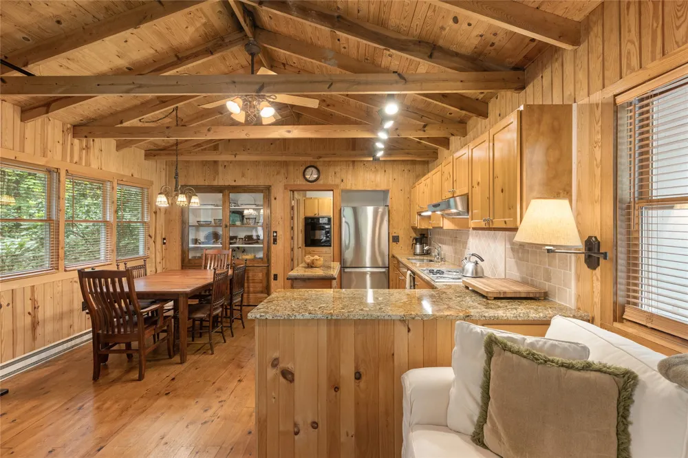 477 Lance Road Cashiers, NC 28717