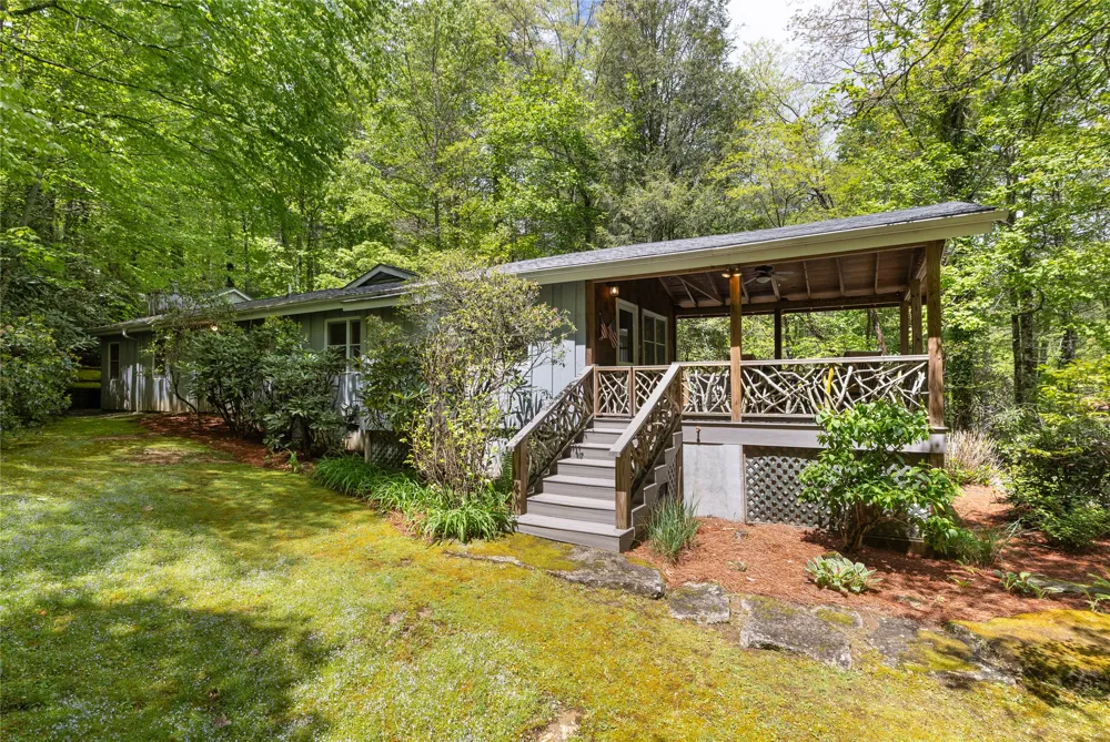 477 Lance Road Cashiers, NC 28717