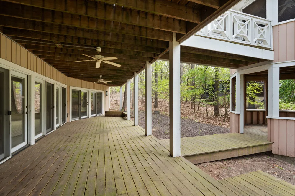 30 Briarwood Trail New Buffalo Township, MI 49117