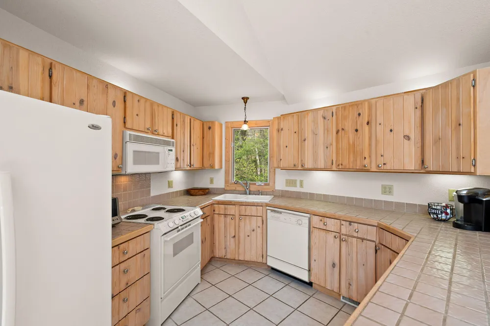 30 Briarwood Trail New Buffalo Township, MI 49117