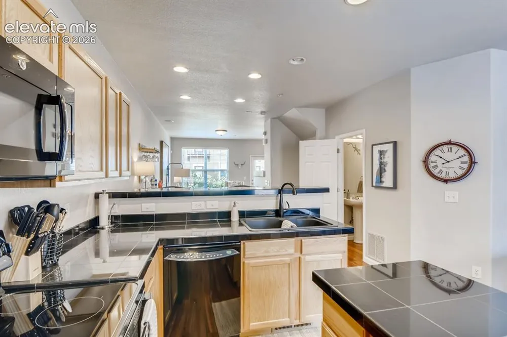 846 Victoria Ridge Point Colorado Springs, CO 80903