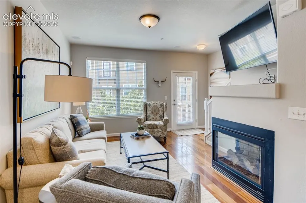 846 Victoria Ridge Point Colorado Springs, CO 80903