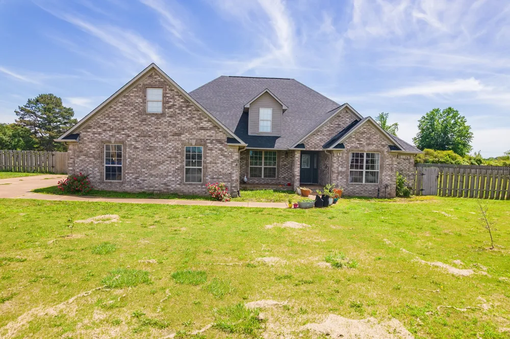 100 Mary Kate Ln Henderson, TN 38340