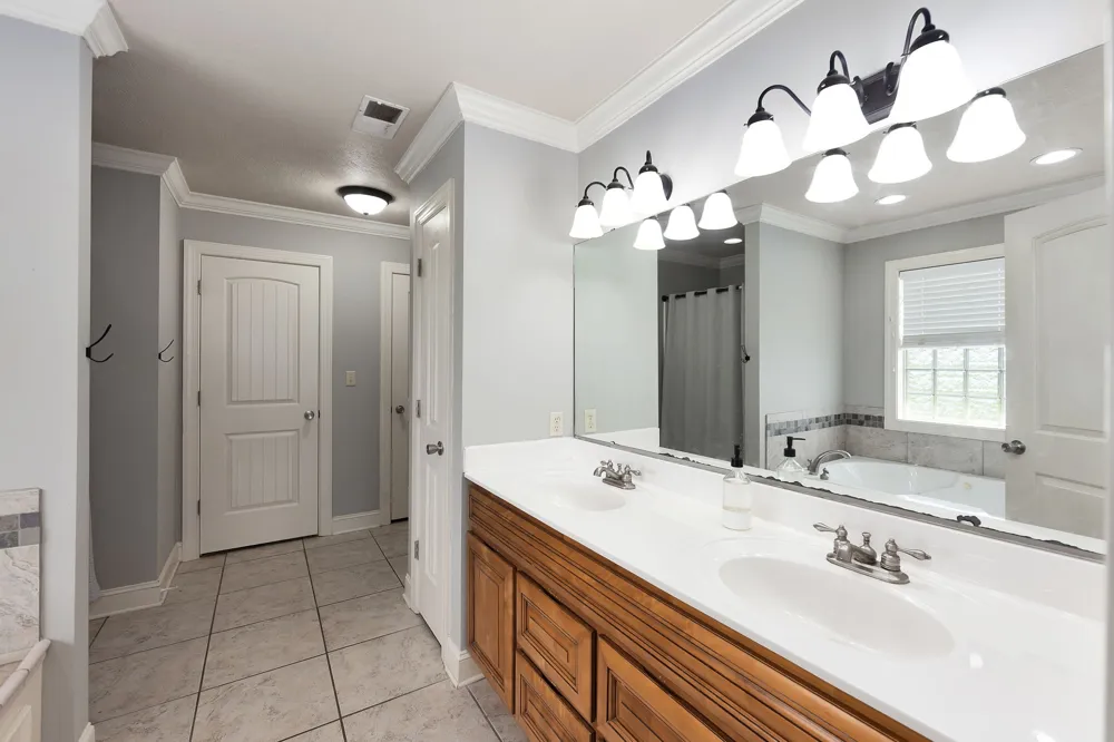 100 Mary Kate Ln Henderson, TN 38340