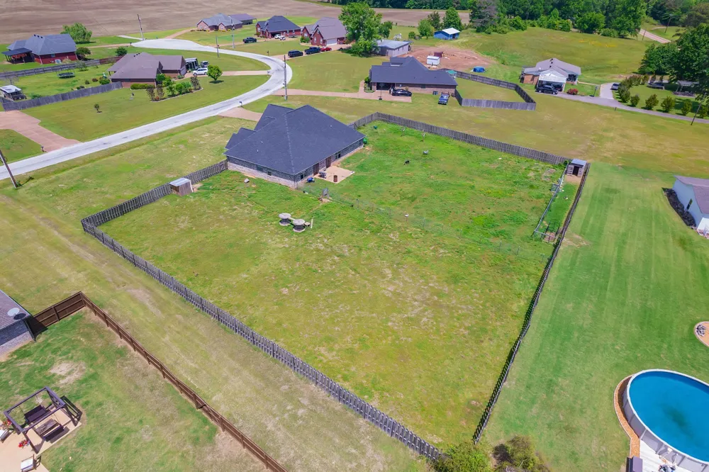 100 Mary Kate Ln Henderson, TN 38340