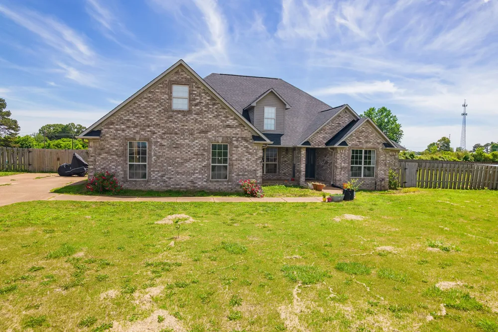 100 Mary Kate Ln Henderson, TN 38340