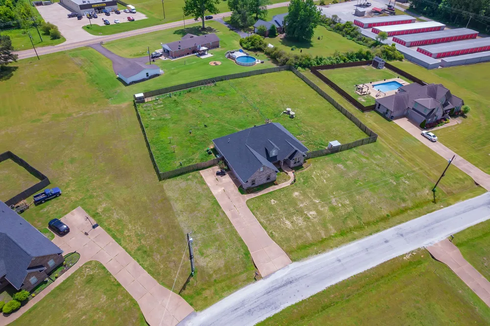 100 Mary Kate Ln Henderson, TN 38340