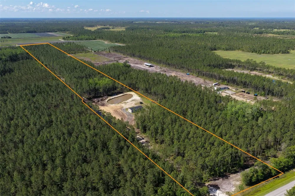 15539 COUNTY RD 305 Bunnell, FL 32110